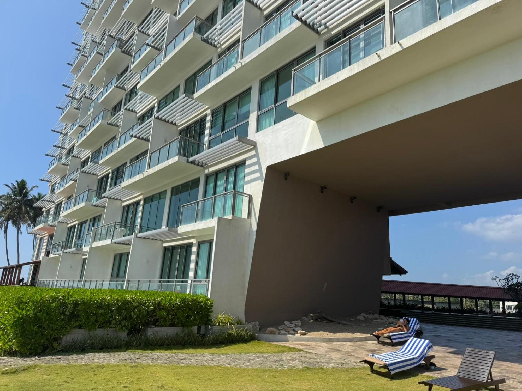 Oceanfront Galle Apartment L4-10 Exterior photo